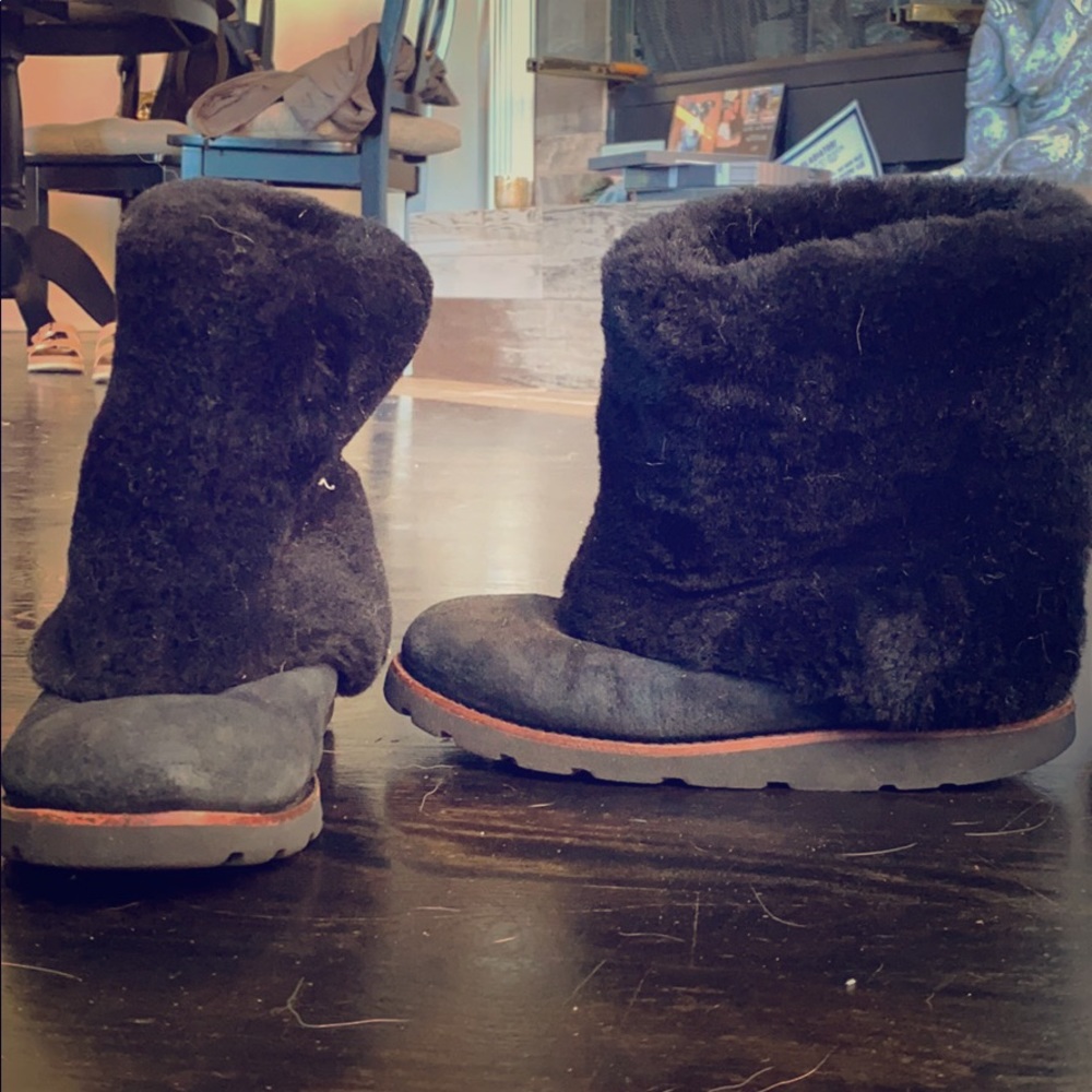 Black Ugg Boots